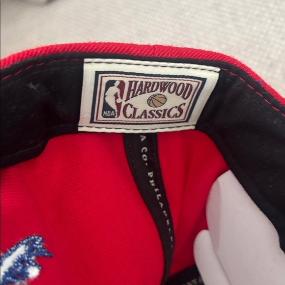 Mitchell & Ness Philadelphia 76ers Red and Blue Hat - Picture 4 of 8